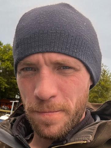 Ákos, 38 éves egri társkereső férfi profil fotója