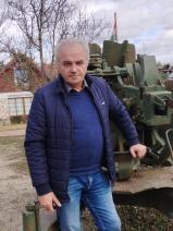 Sziasztok! Gábor vagyok. Online Budapest III. kerületi randizni vágyó nők kattinsatok a kedvenc gombra.