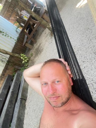 Attila, 45 éves svájci társkereső férfi profil fotója