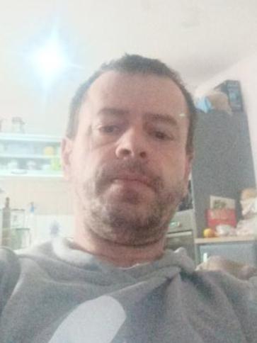 Gábor, 45 éves lovászpatonai társkereső férfi profil fotója