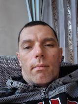 Sziasztok! Lajos vagyok. Komoly mezőtúri párkereső nők jelentkezését várom.