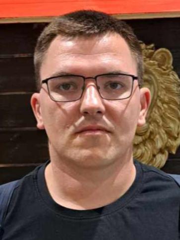 Zsolt, 33 éves tiszakécskei társkereső férfi profil fotója