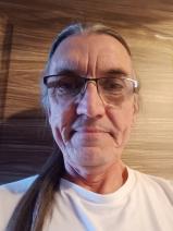 Sziasztok! Zsolt vagyok. Ingyenesen megismerhető győri nőkkel randiznék.