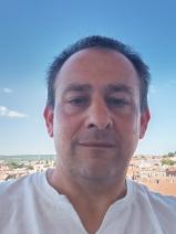 Sziasztok! István vagyok. Online mosonmagyaróvári randizni vágyó nők kattinsatok a kedvenc gombra.