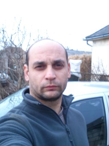 Krisztián, 45 éves esztergomi társkereső férfi profil fotója Krisztián, 45 éves esztergomi társkereső férfi profil fotója