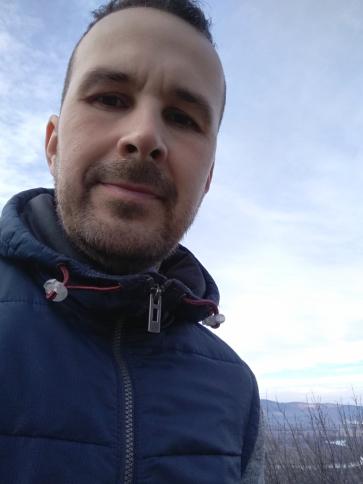 Zoli, 42 éves Budapest XVIII. kerületi társkereső férfi profil fotója