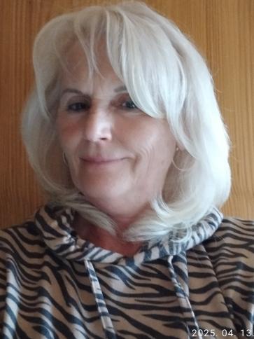 Klára, 62 éves dunaszekcsői társkereső nő profil fotója