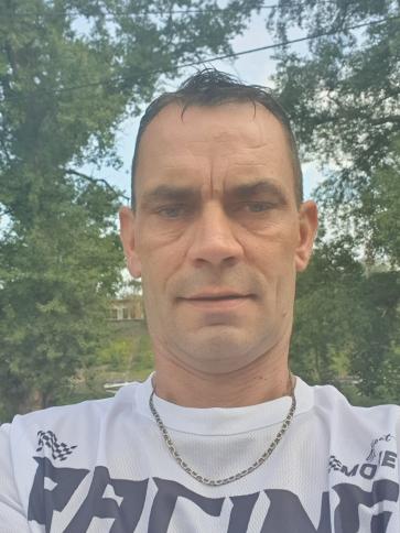 Péter, 49 éves szolnoki társkereső férfi profil fotója