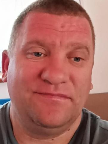 Mihály, 44 éves ácsi társkereső férfi profil fotója