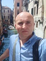 Sziasztok! Joci vagyok. Diplomás Budapest XIII. kerületi társkereső nőket keresek ismerkedési célból.