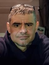 Sziasztok! Peter vagyok. Komoly kalocsai párkereső nők jelentkezését várom.