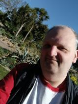 Sziasztok! Viktor vagyok. Fiatal Nagy Britannia kerületi párkereső lányokkal chatelnék.