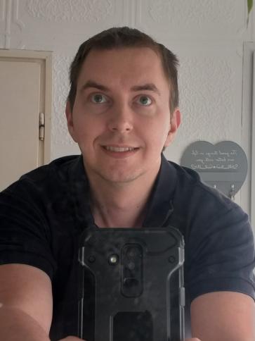 Lajos, 37 éves sümegi társkereső férfi profil fotója Lajos, 37 éves sümegi társkereső férfi profil fotója