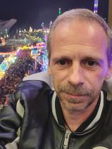 Sziasztok! Krisztián vagyok. Komoly mórichidai párkereső nők jelentkezését várom.