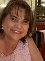 Sziasztok! Erika vagyok. Online debreceni randizni vágyó férfiak jelöljetek kedvencnek.