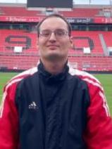 Sziasztok! Zsolt vagyok. Fiatal romániai párkereső lányokkal chatelnék.