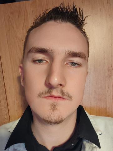 István, 23 éves kecskeméti társkereső férfi profil fotója István, 23 éves kecskeméti társkereső férfi profil fotója