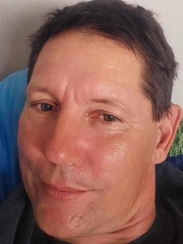 Andras, 49 éves abdai társkereső férfi profil fotója
