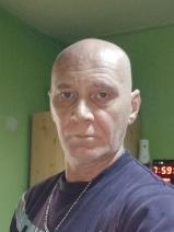 Sziasztok! Attila vagyok. Komoly ikladi párkereső nők jelentkezését várom.
