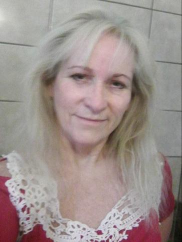 Gabriella, 65 éves dunaújvárosi társkereső nő profil fotója