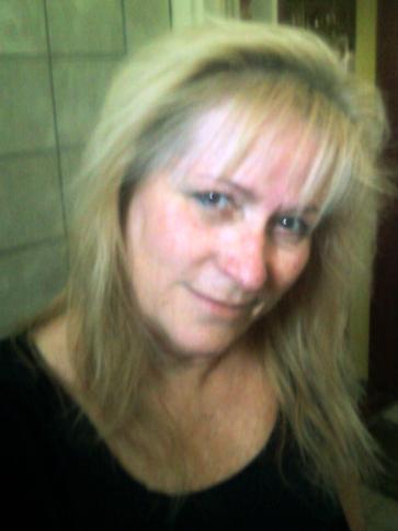 Gabriella, 64 éves dunaújvárosi társkereső nő profil fotója Gabriella, 64 éves dunaújvárosi társkereső nő profil fotója