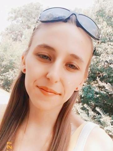 Tündi, 24 éves foktői társkereső nő profil fotója