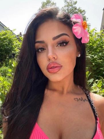 Nóra, 33 éves németországi társkereső nő profil fotója