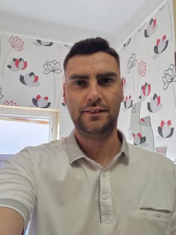 Szabolcs, 31 éves üllői társkereső férfi profil fotója