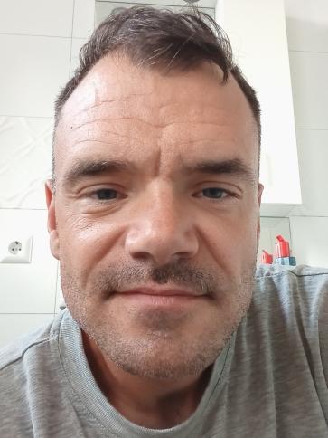 Ervin, 40 éves soproni társkereső férfi profil fotója