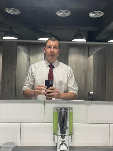 Balazs, 43 éves Nagy Britannia kerületi társkereső férfi profil fotója