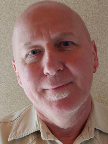 Péter, 54 éves székesfehérvári társkereső férfi profil fotója