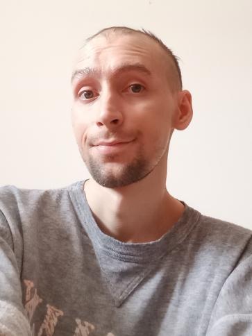Csabi, 37 éves kaposvári társkereső férfi profil fotója