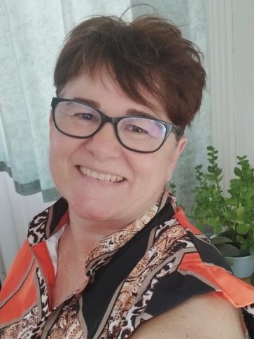 Erika, 57 éves hódmezővásárhelyi társkereső nő profil fotója