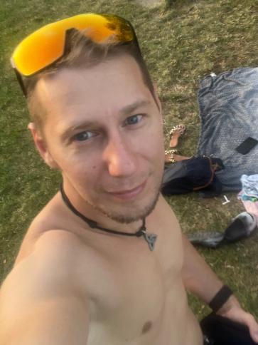 Dávid, 35 éves tiszaújvárosi társkereső férfi profil fotója