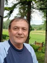 Sziasztok! Laszló vagyok. Online szekszárdi randizni vágyó nők kattinsatok a kedvenc gombra.