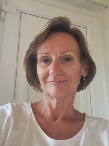 Angéla, 68 éves Budapest XX. kerületi társkereső nő profil fotója