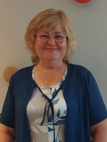 Anna, 67 éves Budapest III. kerületi társkereső nő profil fotója