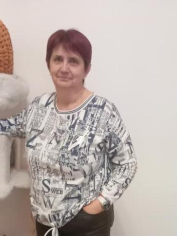 Erika, 55 éves székesfehérvári társkereső nő profil fotója