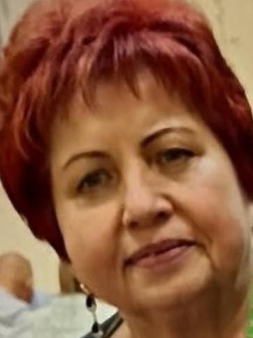 Marcsi, 68 éves törökszentmiklósi társkereső nő profil fotója