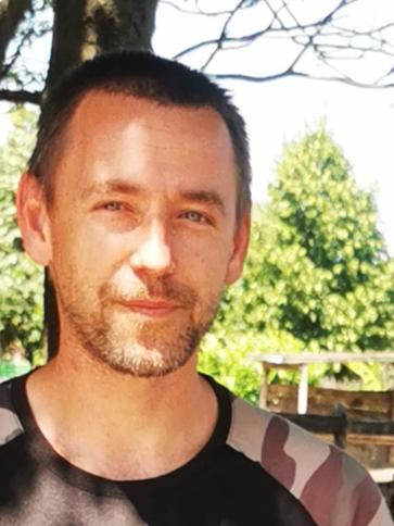 Zoltan, 34 éves ajkai társkereső férfi profil fotója