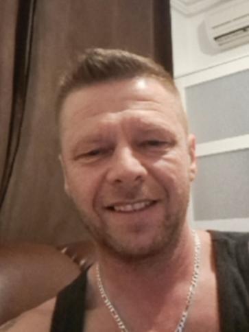 Karcsi, 47 éves hajdúszoboszlói társkereső férfi profil fotója Karcsi, 47 éves hajdúszoboszlói társkereső férfi profil fotója