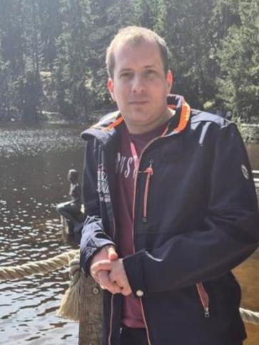 Géza, 45 éves úrkúti társkereső férfi profil fotója