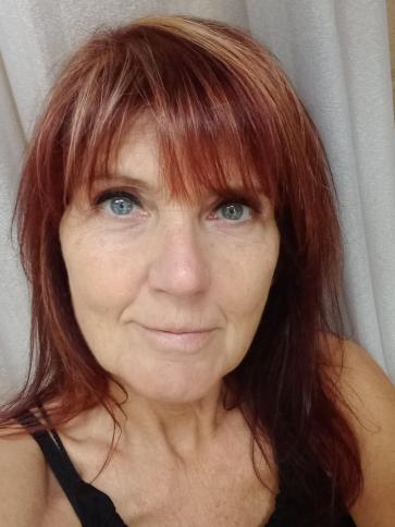 Zita, 59 éves Budapest XIV. kerületi társkereső nő profil fotója Zita, 59 éves Budapest XIV. kerületi társkereső nő profil fotója