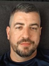 Sziasztok! István vagyok. Komoly táti párkereső nők jelentkezését várom.
