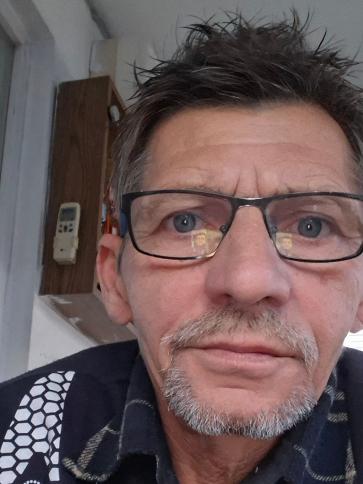 János, 58 éves szekszárdi társkereső férfi profil fotója János, 58 éves szekszárdi társkereső férfi profil fotója