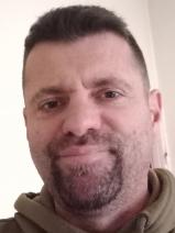 Sziasztok! András vagyok. Igényes Budapest I. kerületi párkereső nőt keresek.