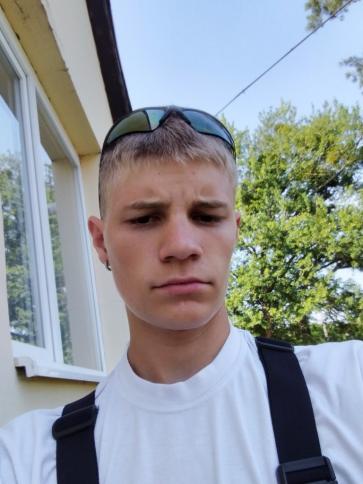 Gbe, 20 éves szerencsi társkereső férfi profil fotója