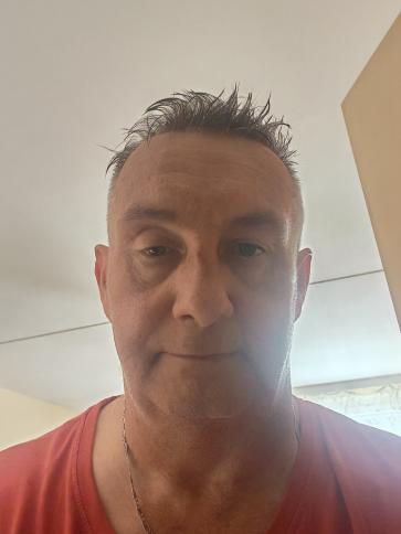 Gyuri, 53 éves Budapest XIV. kerületi társkereső férfi profil fotója Gyuri, 53 éves Budapest XIV. kerületi társkereső férfi profil fotója