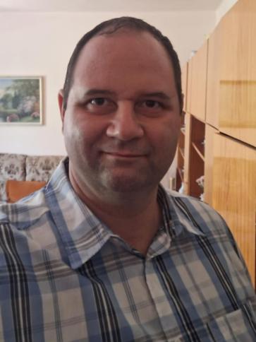 Péter, 45 éves ajkai társkereső férfi profil fotója Péter, 45 éves ajkai társkereső férfi profil fotója