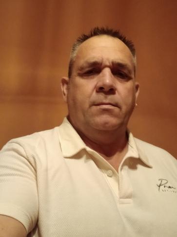 Péter, 54 éves jászalsószentgyörgyi társkereső férfi profil fotója